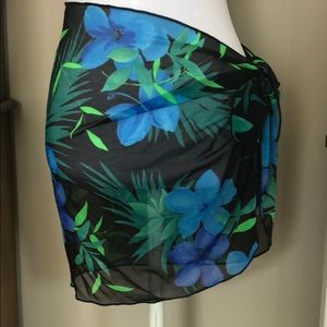 Swimsuit / Bathing Suit Sarong Coverup